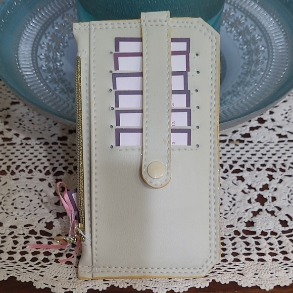 Handmade Cream Card Holder Wallet _ Check out the Handmade Closet tagged below! - Picture 1 of 6